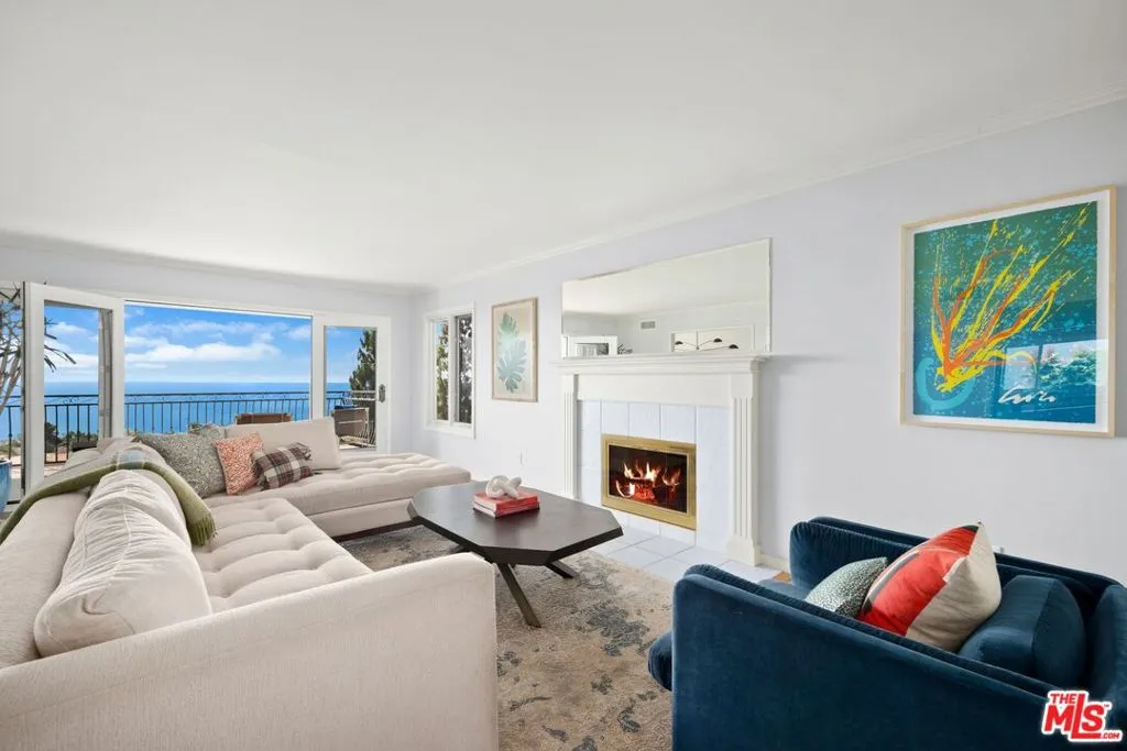 Rancho Palos Verdes, California 90275, United States, 4 Bedrooms Bedrooms, ,5 BathroomsBathrooms,Residential,Active,180231