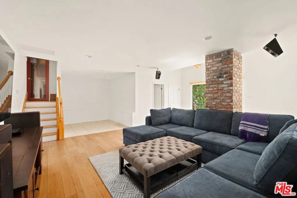 Rancho Palos Verdes, California 90275, United States, 4 Bedrooms Bedrooms, ,5 BathroomsBathrooms,Residential,Active,180231