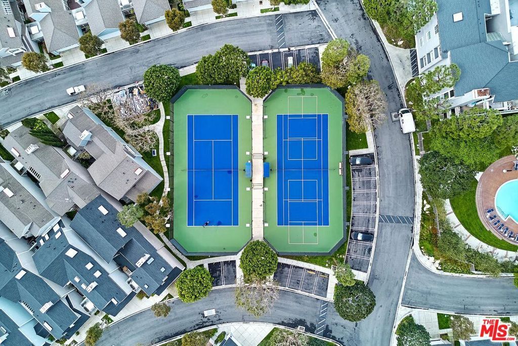 Photo of 13078 Mindanao Way #314, Marina Del Rey, CA 90292 (MLS # 26654717)