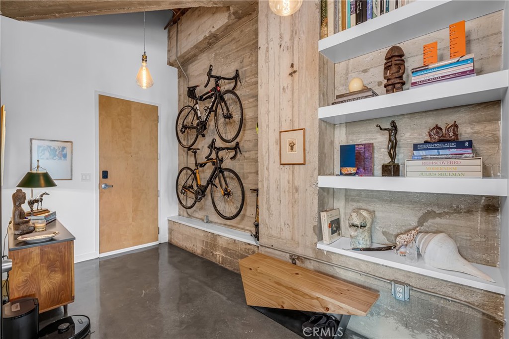 1100 E 3rd Street 201