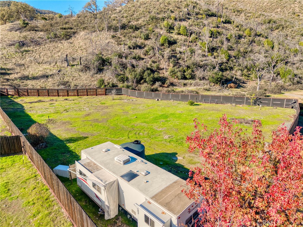 3865 Spring Valley