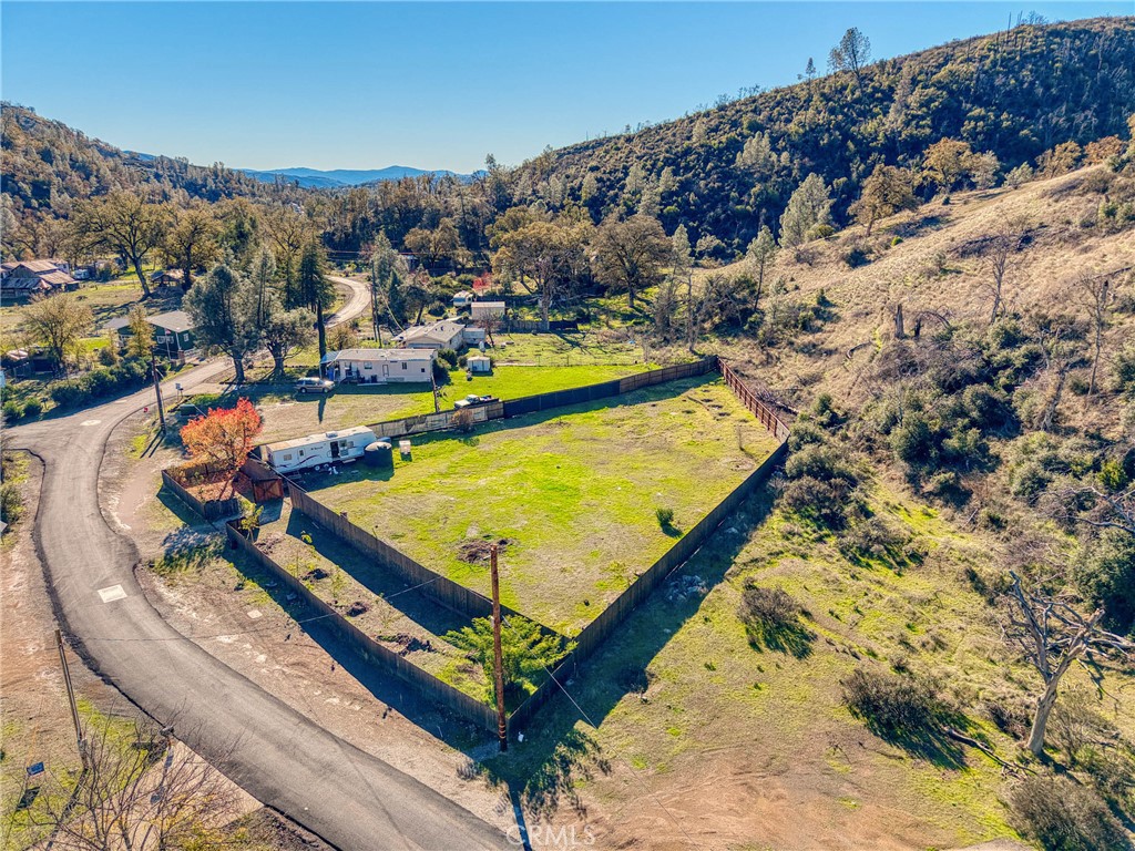 3865 Spring Valley