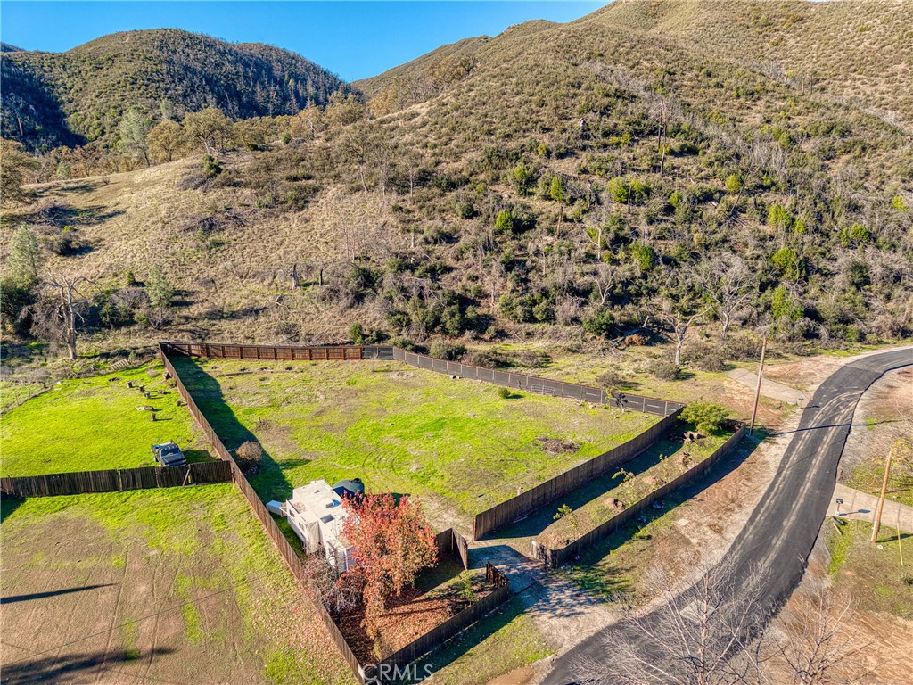 3865 Spring Valley