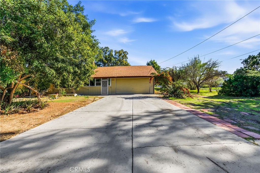 26850 Columbia Street