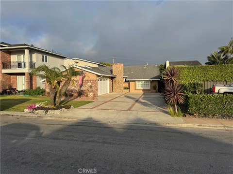 Photo of 416 Aliso Avenue, Newport Beach, CA 92663 (MLS # OC26115257)