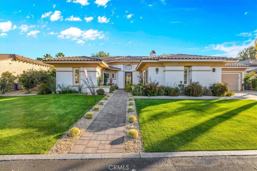 4 Oakmont Drive