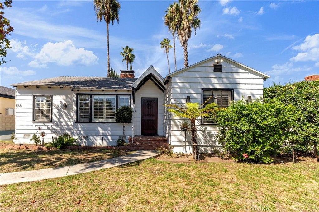 5531 Carpenter Ave