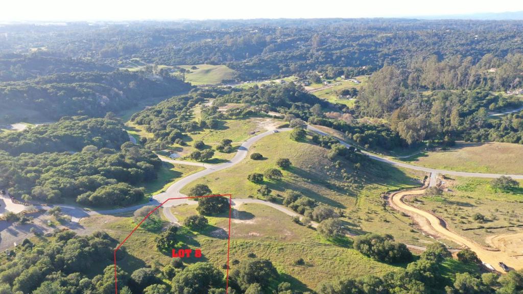 Lot 8/Phase1. Build your dream home in the hills of North Monterey County. Purchase a lot now in the Cathrein Ranch in the prestigious gated community of Hidden Canyon Ranch which is less than 1 hour from Silicon Valley. Enjoy stunning views in a private community. 2500 sf minimum. Close to horse back riding, golfing, tennis, hiking, ocean/beach, fishing, sailing, and more. Evermore Equestrian Horse Training facility is closely located in the neighboring HCR community. This facility may be available for boarding & training opportunities for you and your horse(s). Contact Evermore Equestrian for more information. As well, enjoy the neighboring Club at Crazy Horse Ranch for Golfing, Dining, & other fun social activities. Contact the club for membership opportunities & pricing. This development is also close to amenities and HWY 101.