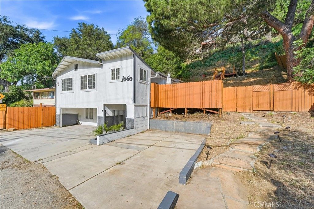 Photo of 1060 Carbon Canyon Road, Chino Hills, CA 91709 (MLS # CV26077278)