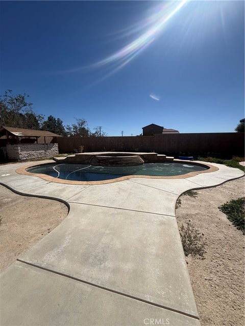 Photo of 14555 Arthur ST, Oak Hills, CA 92344 (MLS # CV26226860)