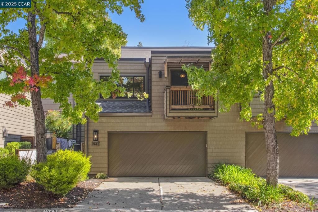 Photo of 1943 Highridge Ct, Walnut Creek, CA 94597 (MLS # 41114721)