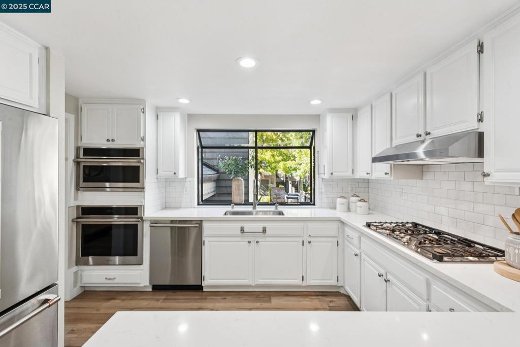 SUMMIT RIDGE - Residential