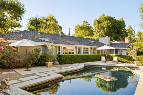 4658 Del Moreno Drive Woodland Hills CA 91364