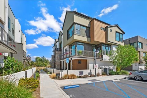 154 Keeper Irvine CA 92618