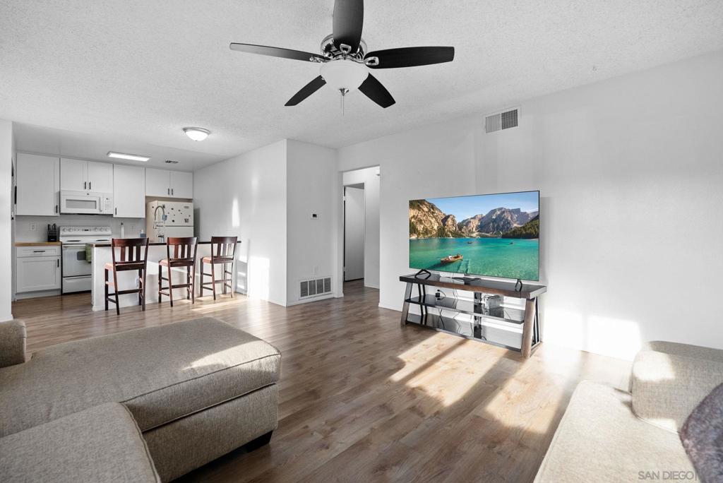 12156 Wintergreen Dr 1