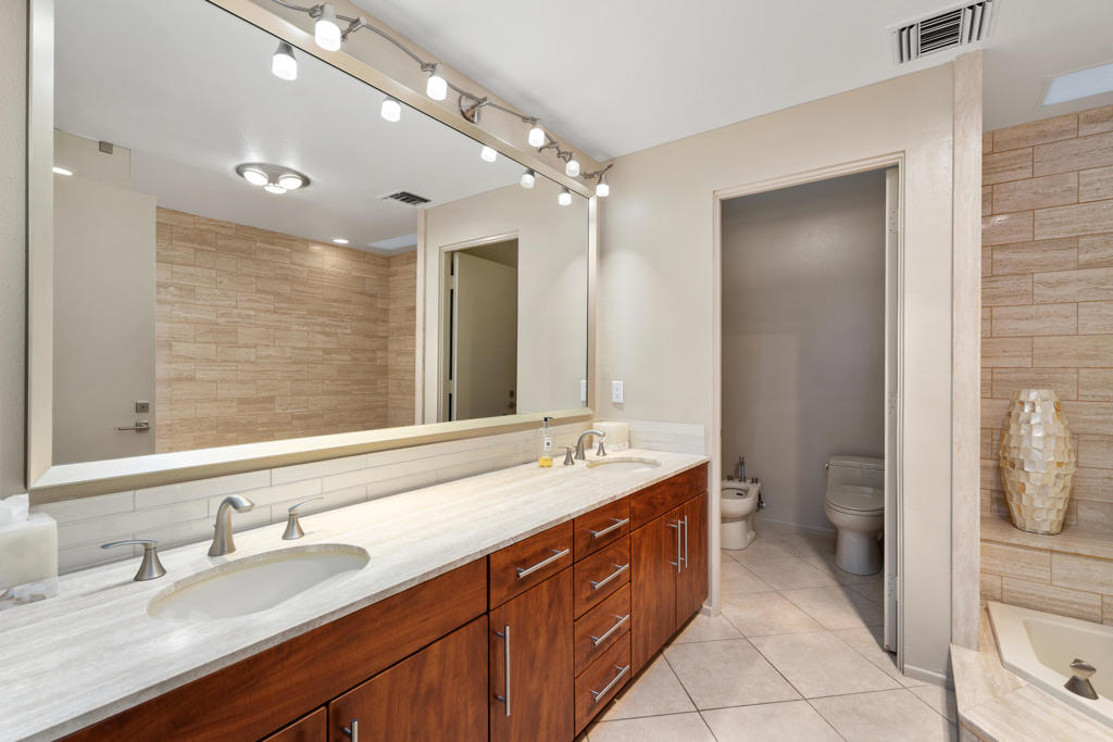 Rancho Mirage C.C. - Residential