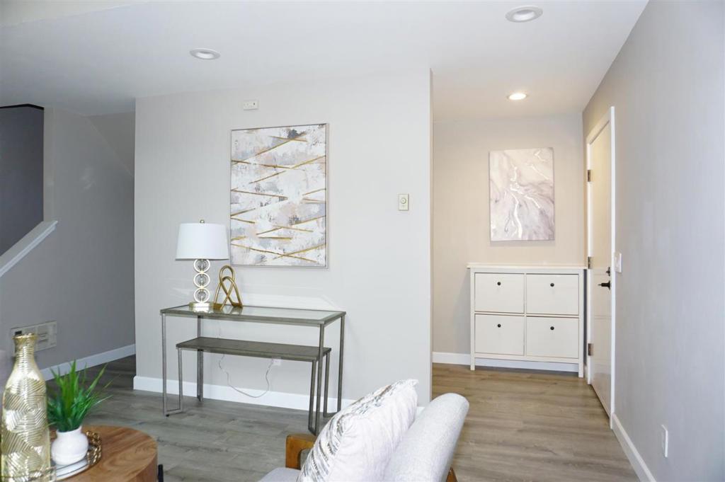 618 S Fair Oaks Avenue