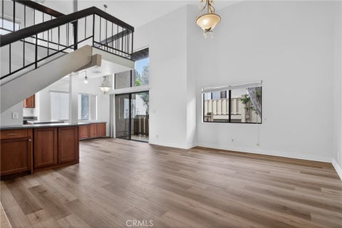 Photo of 18433 Hatteras ST #507, Tarzana, CA 91356 (MLS # SR26182741)