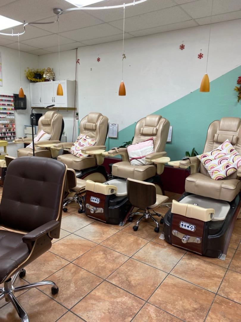 1620 1620 El Camino Real c