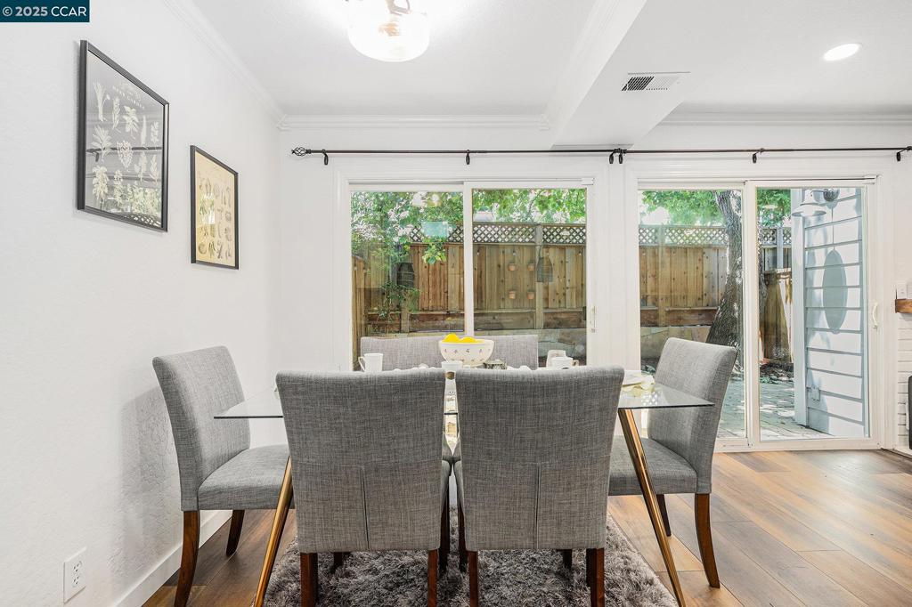 WALNUT FOREST - Residential