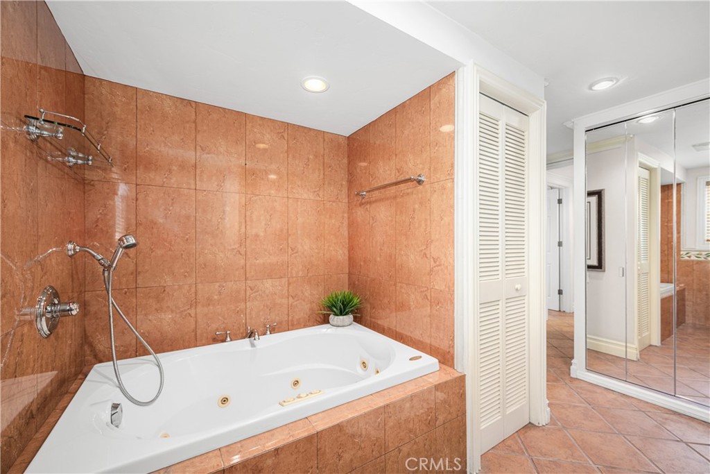 Leisure World (LW) - Residential