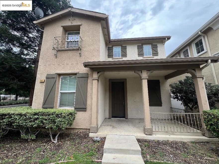Close to Everything!!! This centrally located home is close to shopping, restaurants, schools, and amenities. The home features an open floorplan with plenty kitchen cabinets and large pantry. Eat in kitchen, separate dining room and family room. 4 Bedrooms and loft upstairs. Good size Master bedroom with a walk-in Closet. Master bathroom has a"split shower and tub" Home also has a 2 car garage. Apply with RentSpree https://apply.link/Pj5cksw
