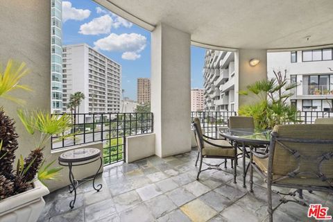 Photo of 10351 Wilshire Boulevard #403, Los Angeles, CA 90024 (MLS # 25610293)
