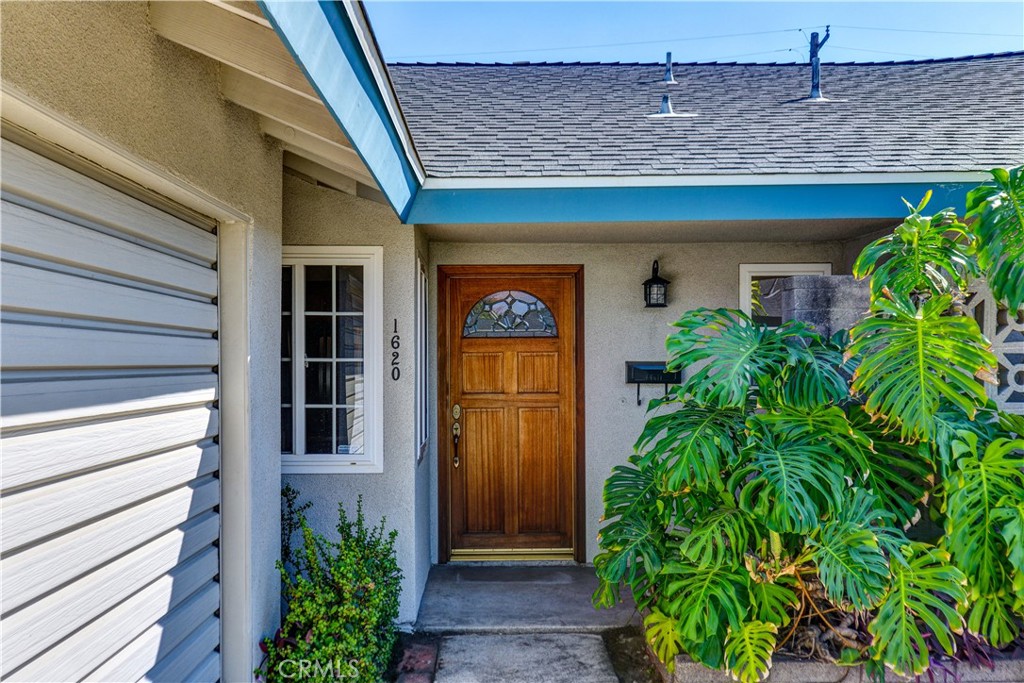 1620 W El Portal Drive