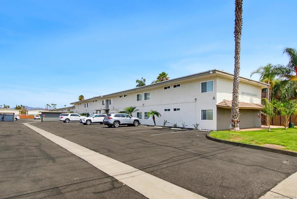 330 N Juniper Street
