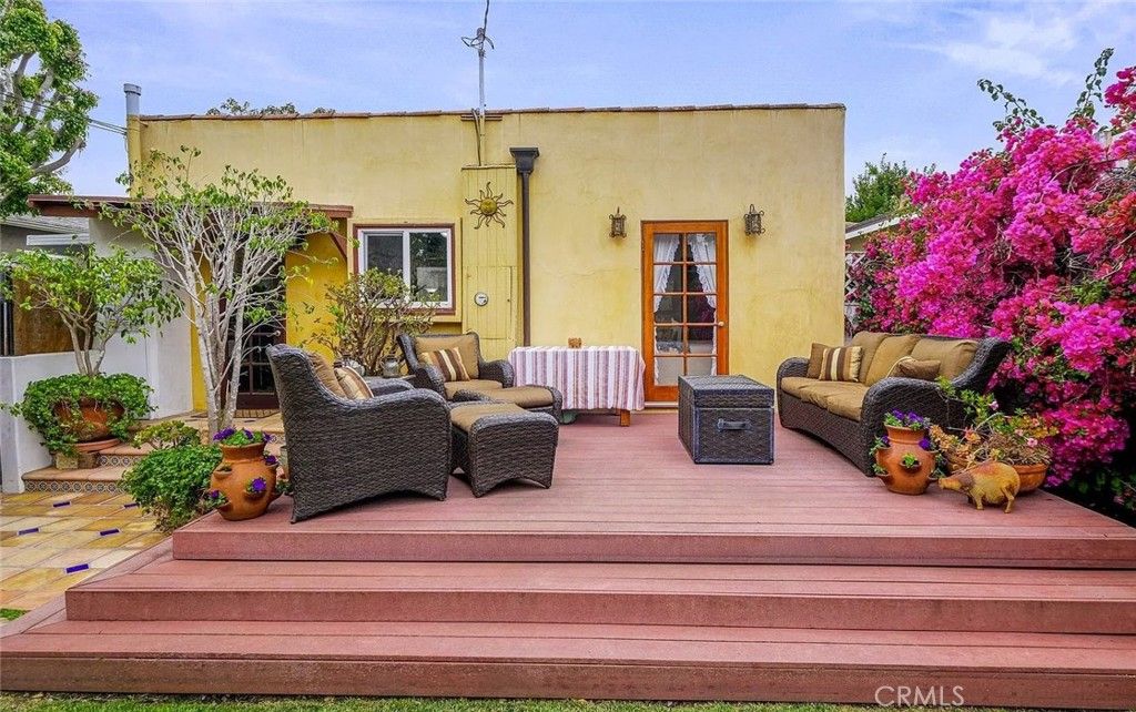 Photo of 4260 Mcconnell Boulevard, Los Angeles, CA 90066 (MLS # SR25122528)