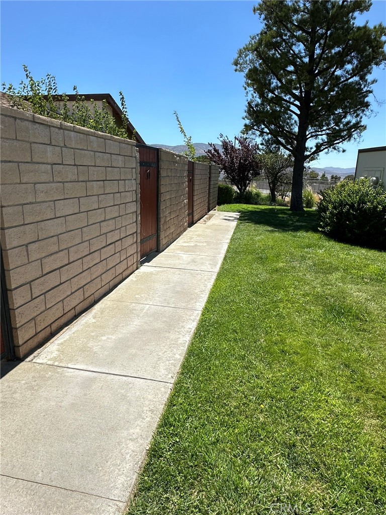 1323 Vista Serena Avenue