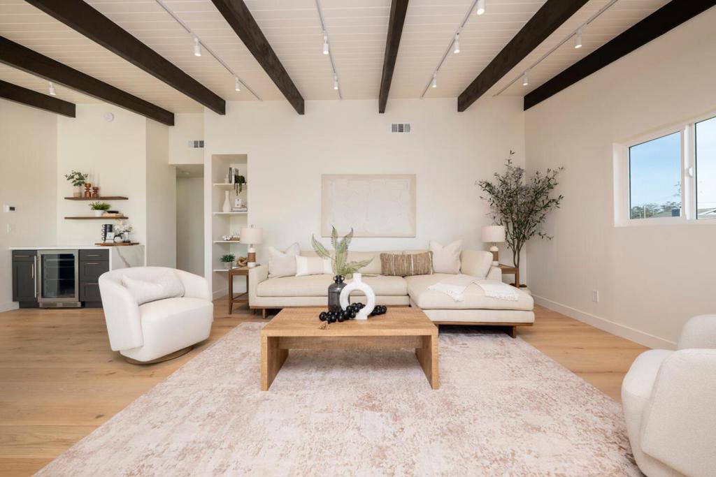 355 Avenue Alhambra