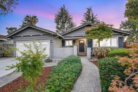 Photo of 883 Roble Drive, Sunnyvale, CA 94086 (MLS # ML82064732)
