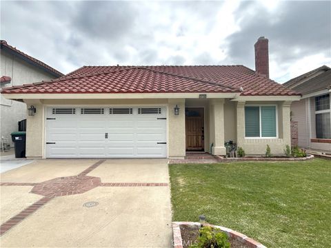 Photo of 3130 Oakcrest Dr, Chino Hills, CA 91709 (MLS # IG26105998)