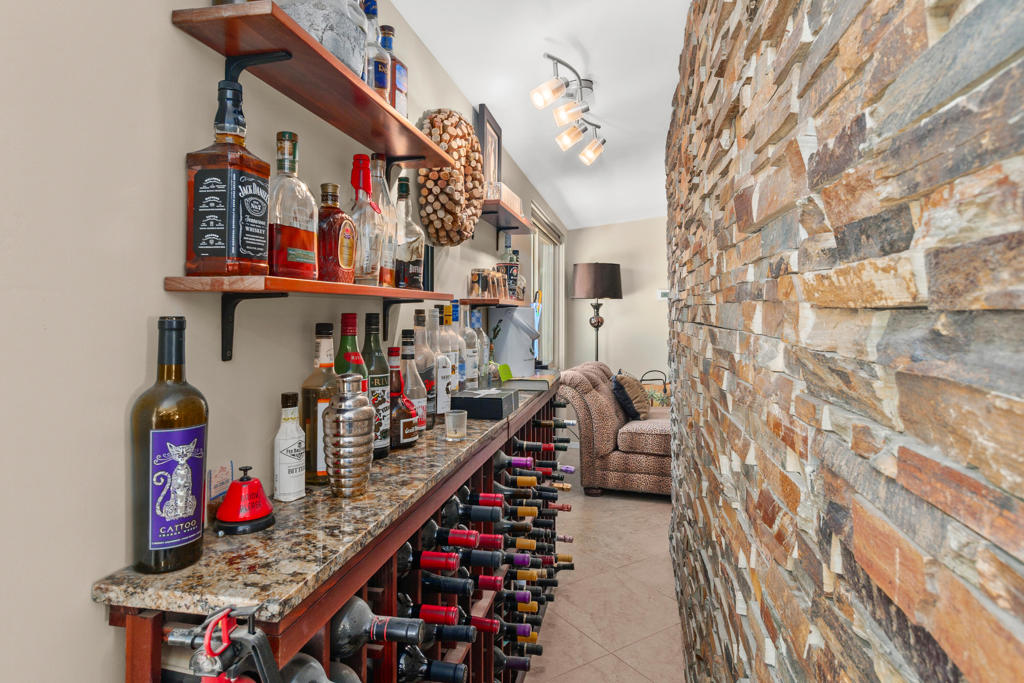 Thunderbird C.C. - Residential