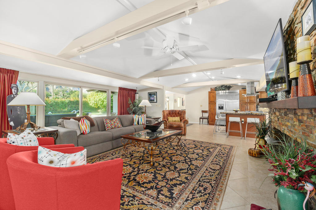 Thunderbird C.C. - Residential