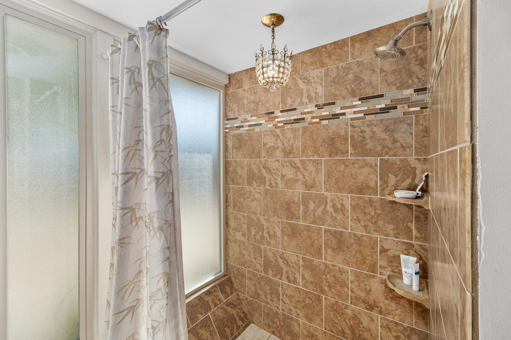 Thunderbird C.C. - Residential