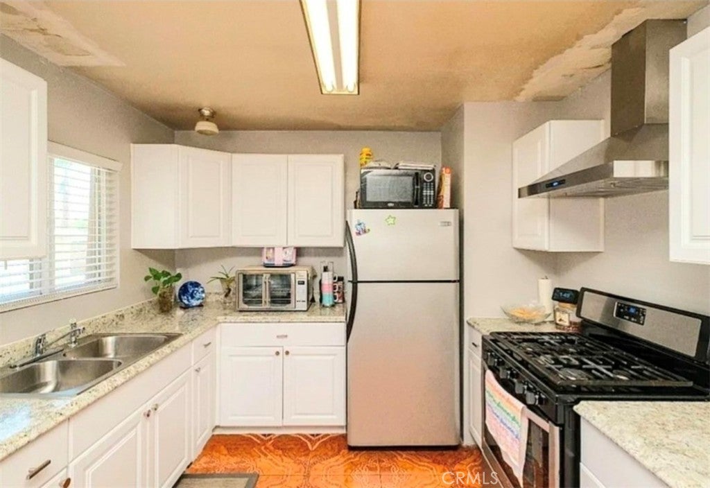 16637 Forrest