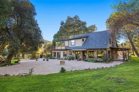 Photo of 27546 Old Highway 80, Descanso, CA 91916 (MLS # 260007752SD)