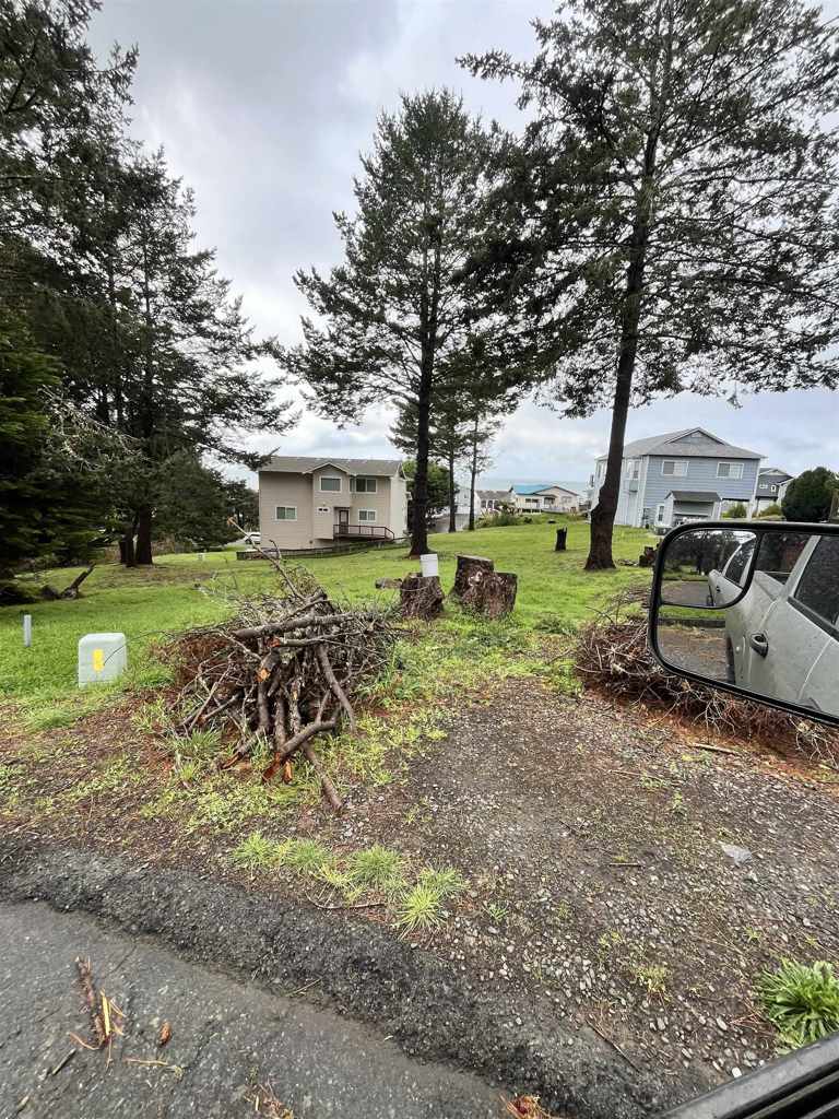 22 Spruce Ct