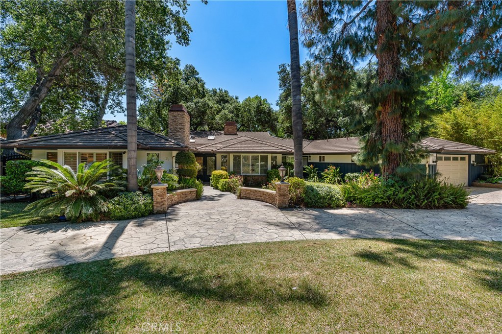 28 W Sycamore Avenue