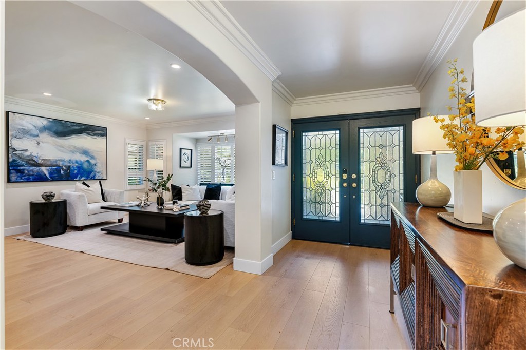 28 W Sycamore Avenue