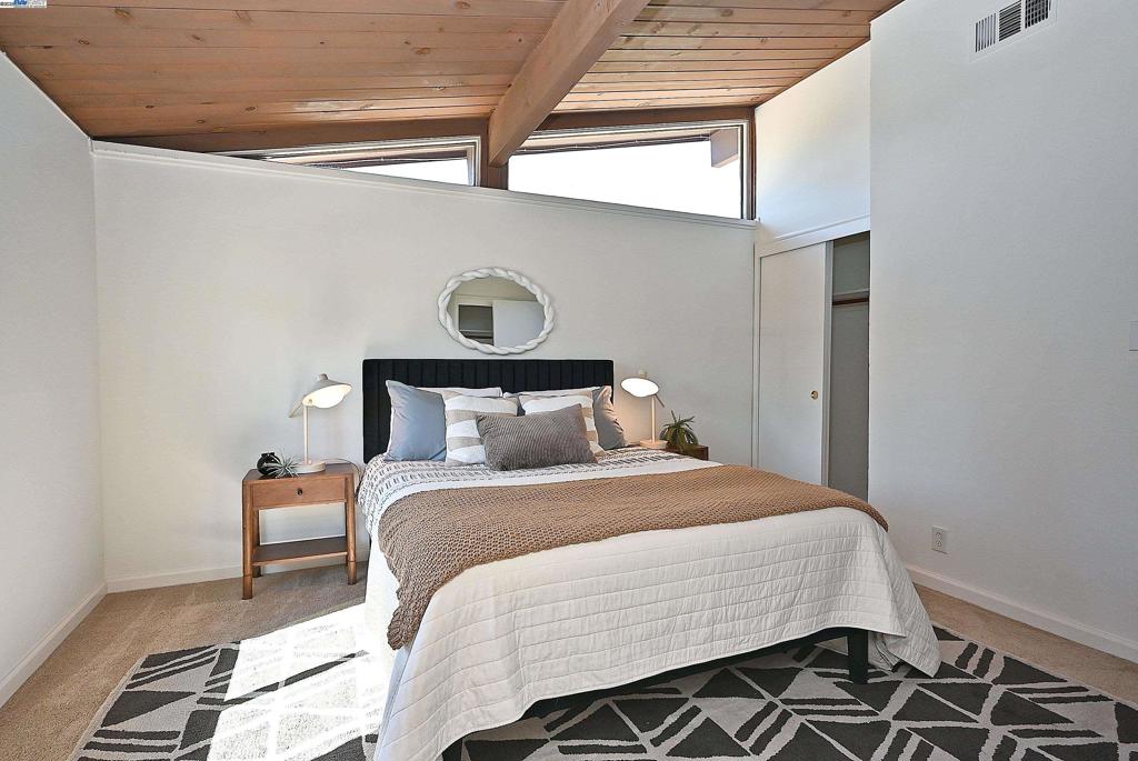 UPPER REDWOOD - Residential
