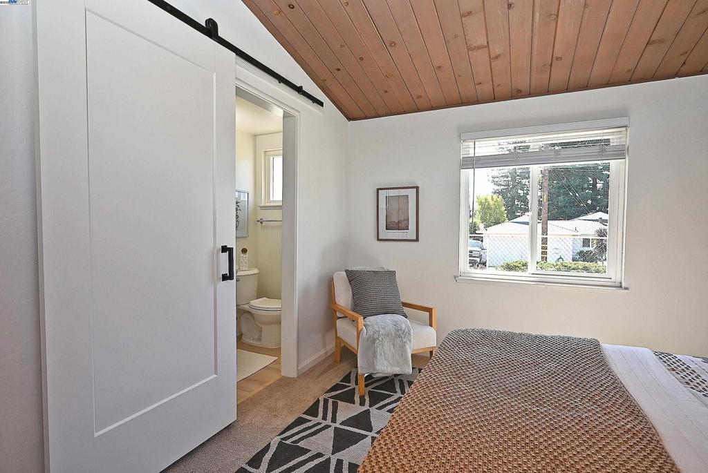 UPPER REDWOOD - Residential