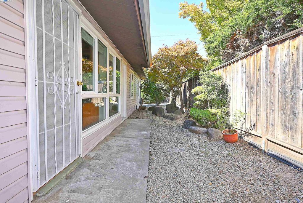 UPPER REDWOOD - Residential