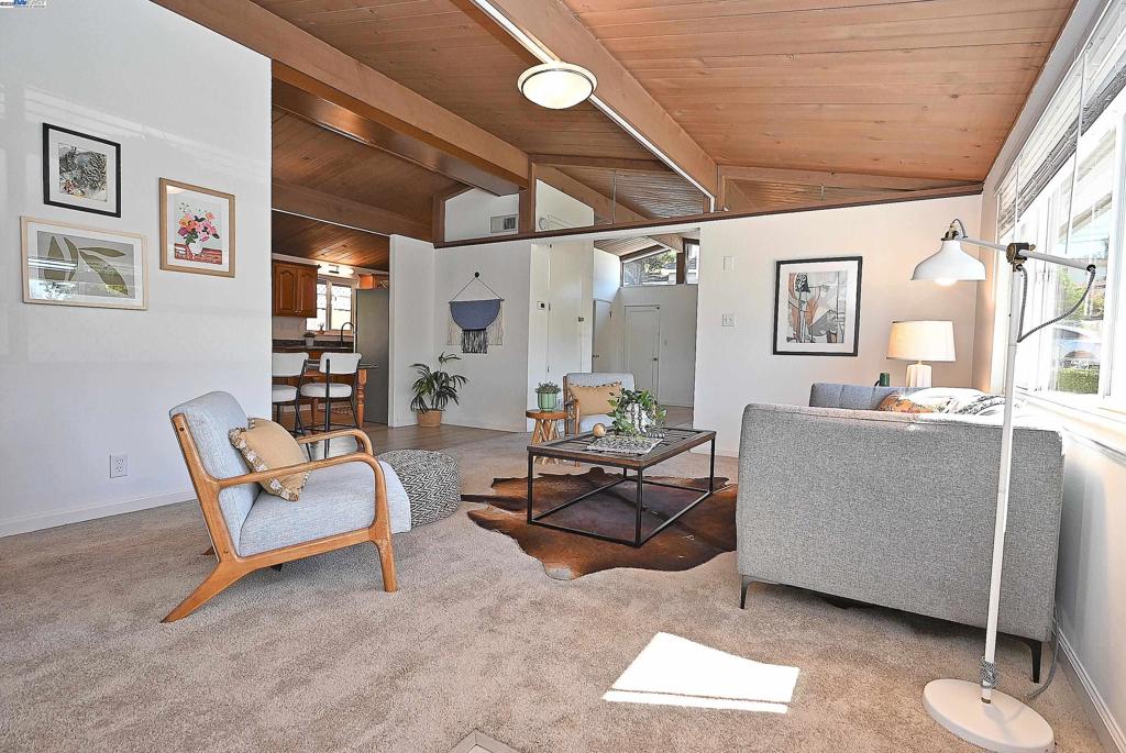 UPPER REDWOOD - Residential