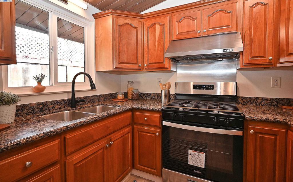 UPPER REDWOOD - Residential