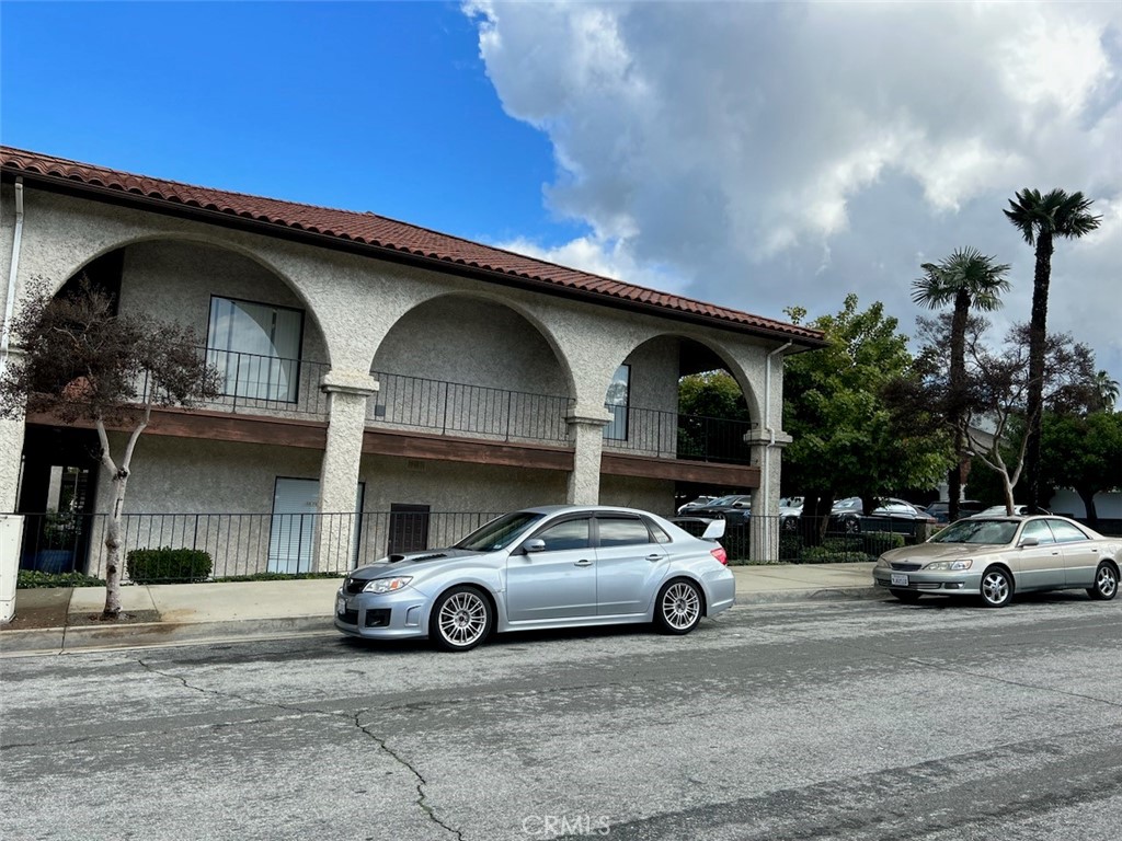 2440 S Hacienda 111