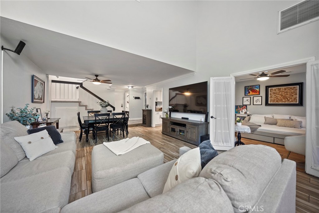 22105 Summit Hill 29