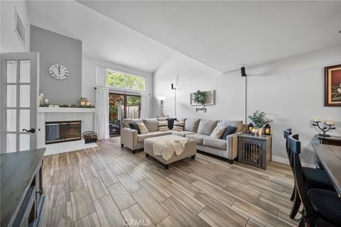 22105 Summit Hill 29 Lake Forest CA 92630